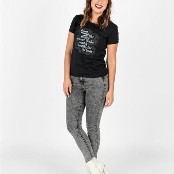 LuLaRoe Women’s XL Liv Retro Graphic Tee “American Beauty” Ribbed Neck & Cuffs - Picture 13 of 13